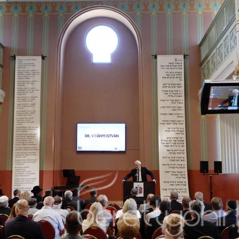 Átadták a felújított zsinagógát 20